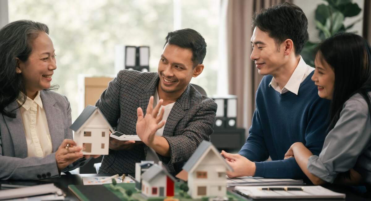 How Real Estate Teams Work