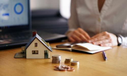 Pricing Pitfalls: Why Overpricing Can Cost You More Than Undervaluing