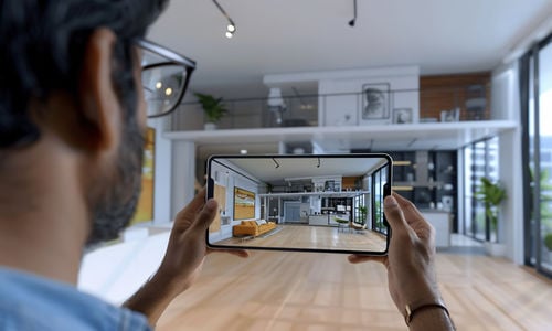 Virtual Reality Showings: Are They Replacing In-Person Tours?