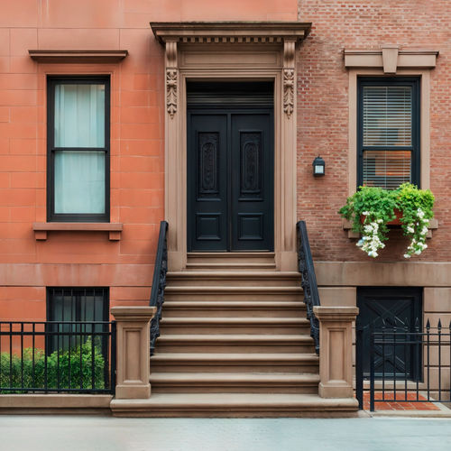 Curb Appeal Psychology: Why Buyers Decide Before Reaching the Doorbell