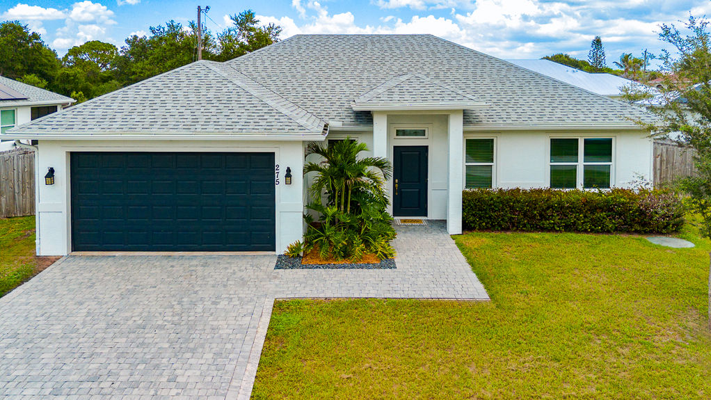 275 SW Elderberyy Drive-1