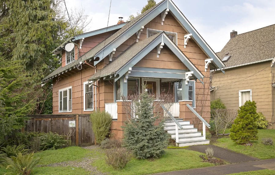 727 SE 48th