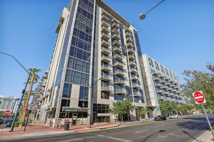 E Bonneville Ave #343-002