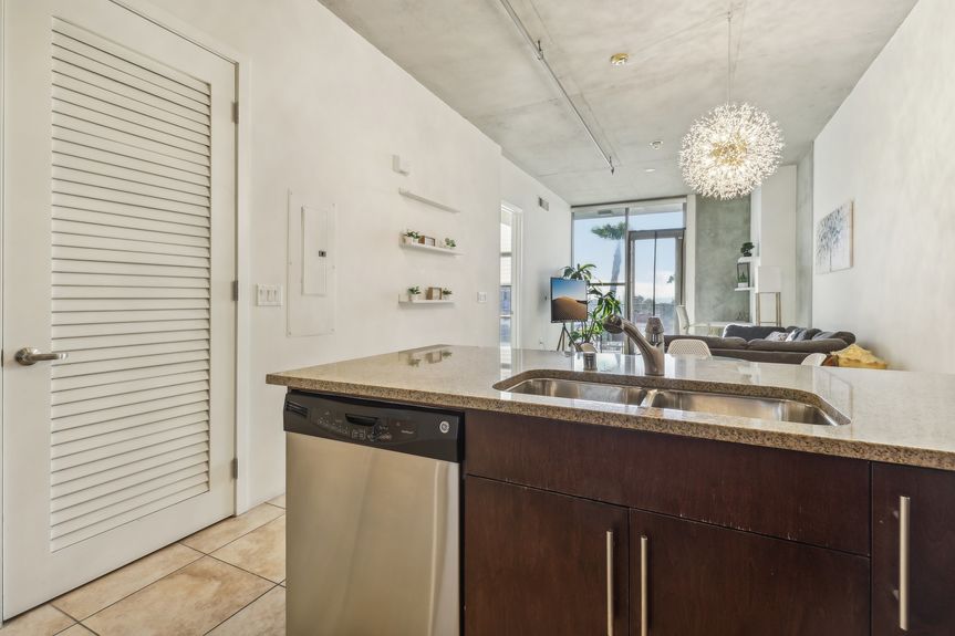 E Bonneville Ave #343-015