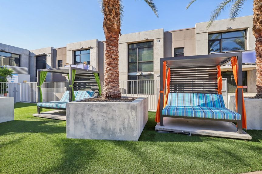 E Bonneville Ave #343-031