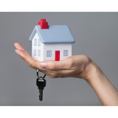 The First Showing Happens Online: Why Professional Photos and Marketing Matter in Tolland, CT