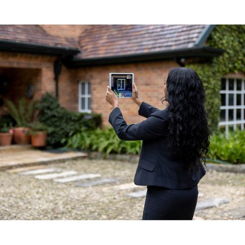 The First Showing Happens Online: Why Professional Photos and Marketing Matter in Marlborough, CT