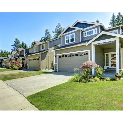 The First Showing Happens Online: Why Professional Photos and Marketing Matter in Glastonbury, CT