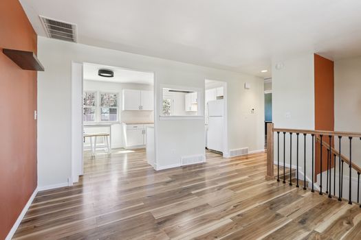 8-web-or-mls-Dudley St-S1803-008