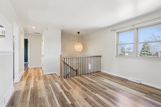 9-web-or-mls-Dudley St-S1803-009