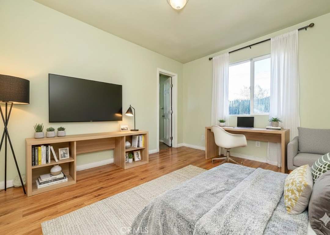 Discover Your Dream Home in Baldwin Park – Beautifully Updated & Ready to Enjoy! (2)