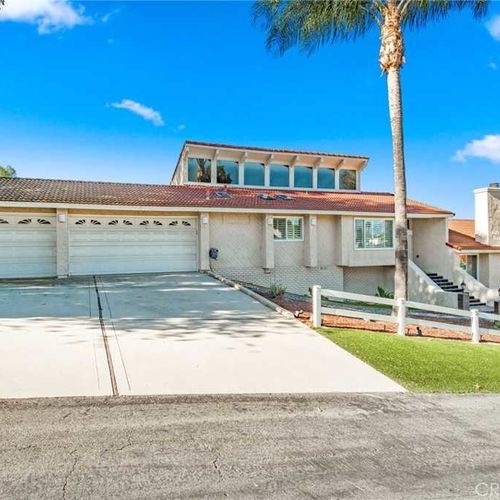 Luxury Living in The Country: 2819 Steeplechase Lane, Diamond Bar CA Home for Sale