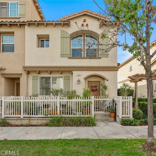 Azusa Living Done Right: A Modern 3-Bedroom Townhome You’ll Love