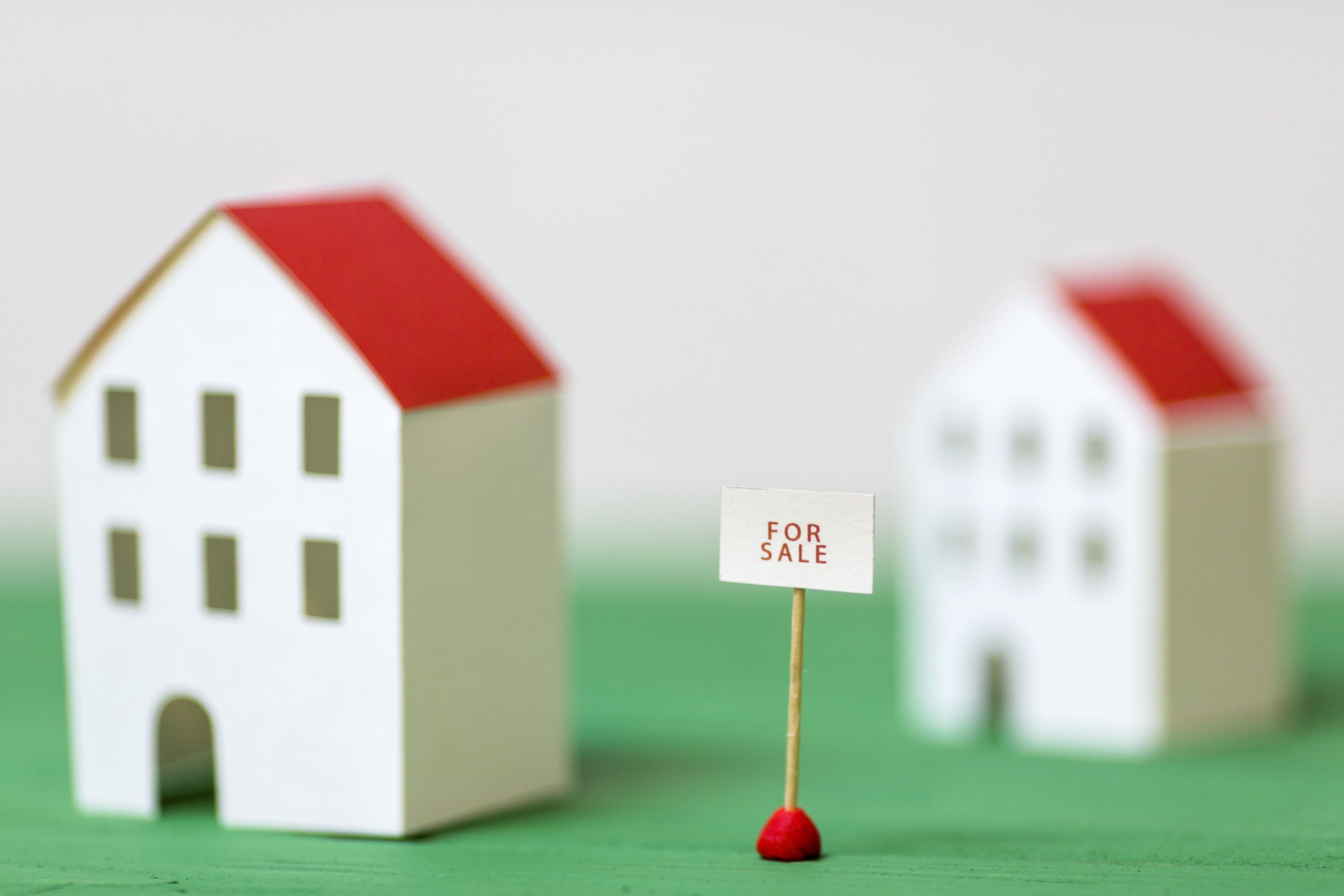 Anaheim Real Estate Renovate an Older Home or Buy a Move-In Ready