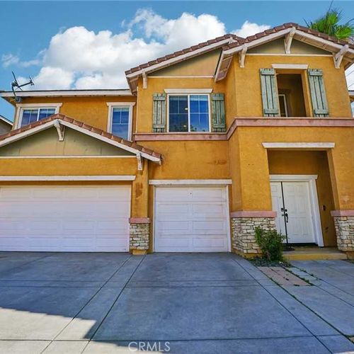 Is This the Perfect Eastvale Family Home? 4 Beds, No HOA, Big Layout