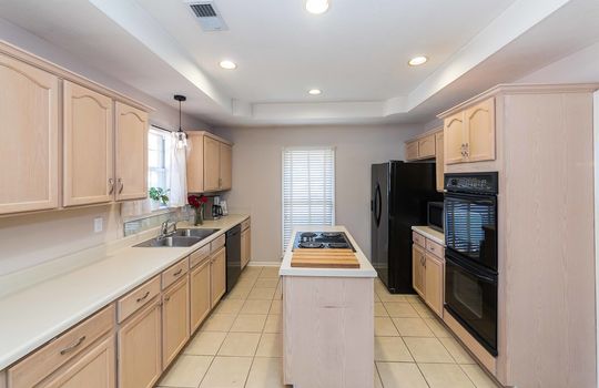 alt kitchen
