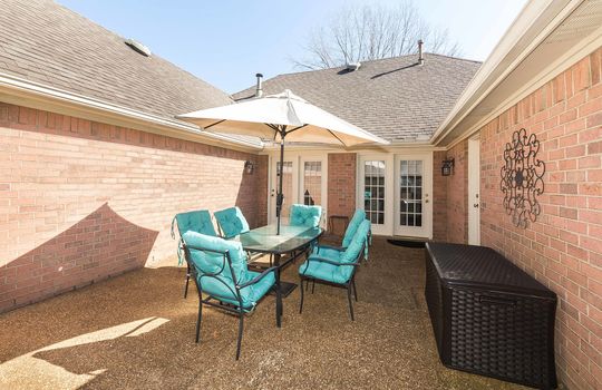 patio alt