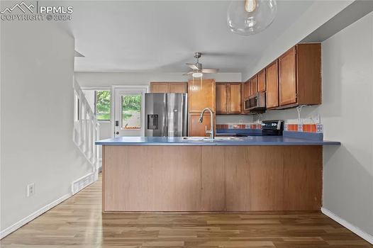 0e3fa4e61892754f39c9f9a7d7dbfdaf-uncropped_scaled_within_1536_1152