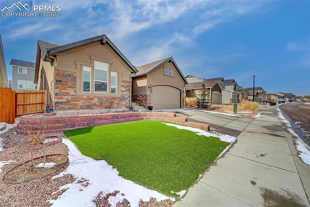 d8182b1519c1d33a5987efb2af8fff82-uncropped_scaled_within_1536_1152