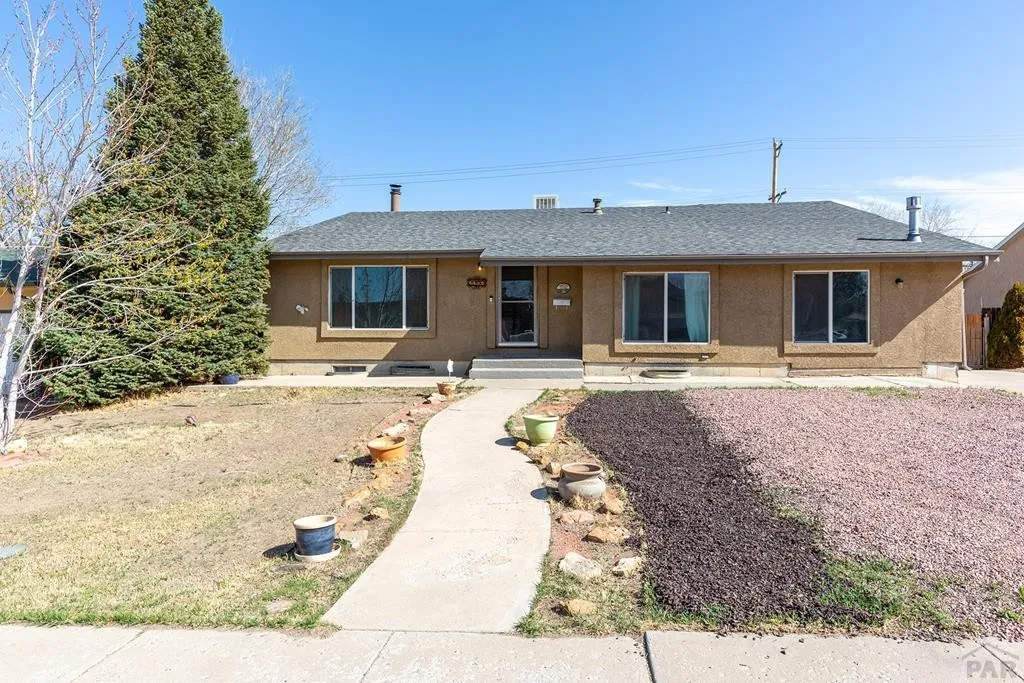 eb60ea7a1555bd142eb7d96f9637ff4bl-m4235996746rd-w2048_h1536