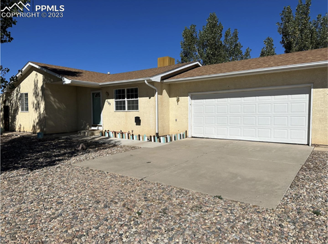 1129 E Desert Cove Pic 2