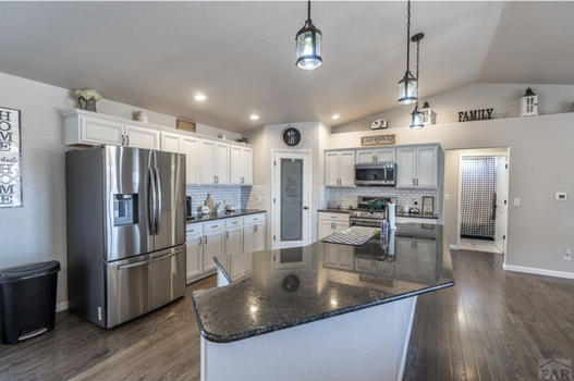 1487 E Arrowood pic 3