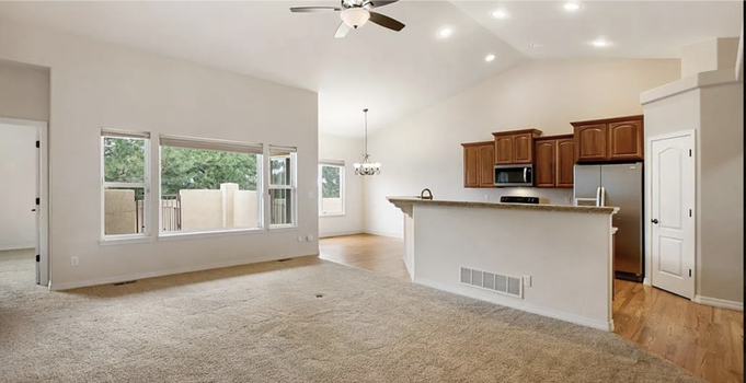 1260 Winterhall Point 5