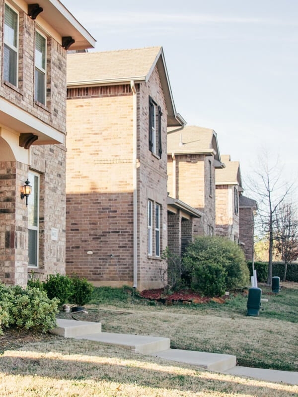 neighborhood-houses