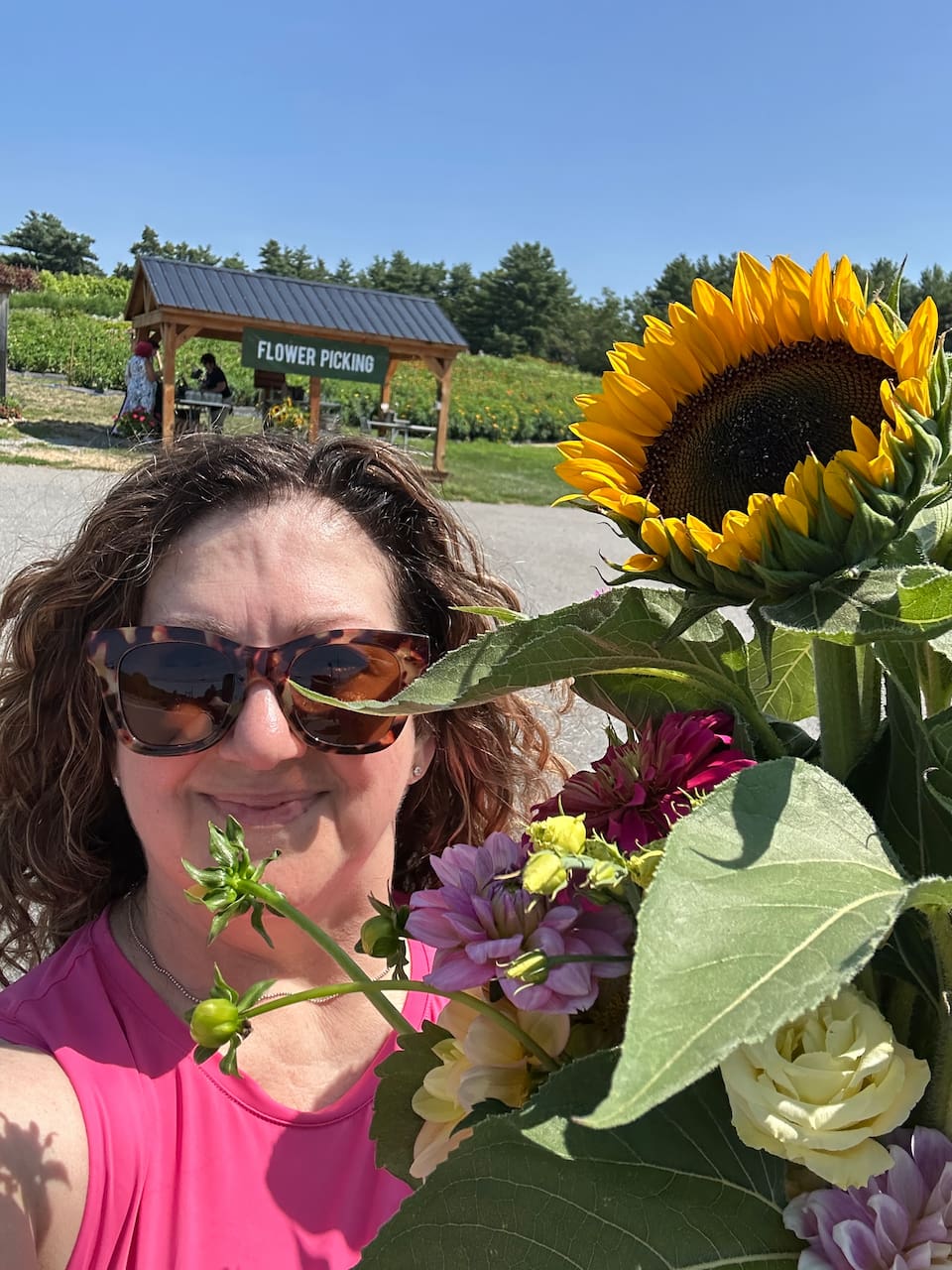 Hudson_Ferjulians_Kim with flowers