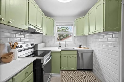 7631e57e9b2b597bd07a2128e7e74baf-cc_ft_1536