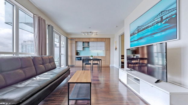 002TT32-ksihcj4mda8caauq3nf