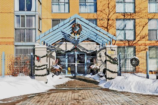 004TT43-kyv2qgrb68avdiwlocd