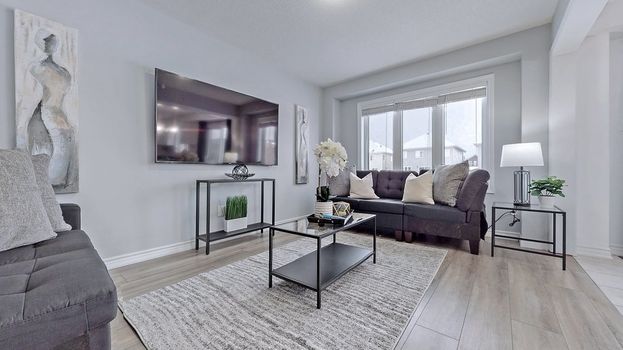 005TT49-kwn7yxtvz1uw0bkbxba