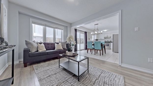 006TT49-kwn7yxu74afqajskmg2