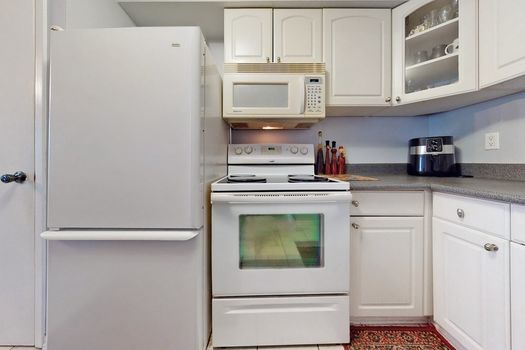 011TT39-l3i9fgoo7r2dx7j20c2