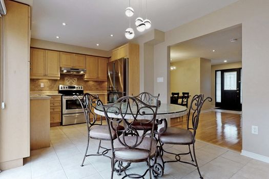 016TT060-l3nzdf6jcalhucxq41f