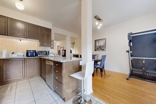 016TT53-lmee4tv6kldv8wrrf8d