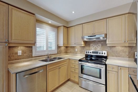 017TT060-l3nzdf6rksz5t9zmyh