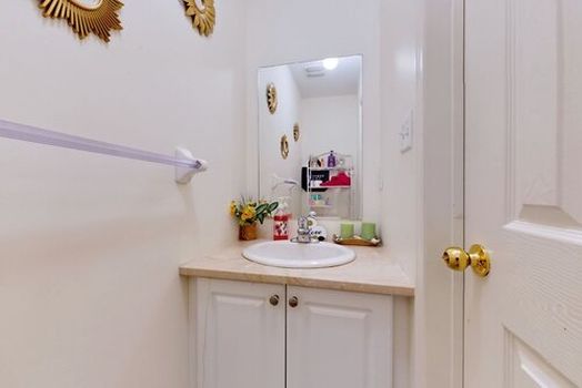 019TT53-lmee4tvds5dp8n7oqv