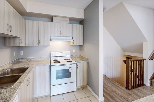 021TT42-l5kav1vwn4wuvuw94b