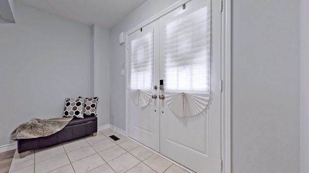 025TT49-kwn7yxzatkxfxn2zvfm