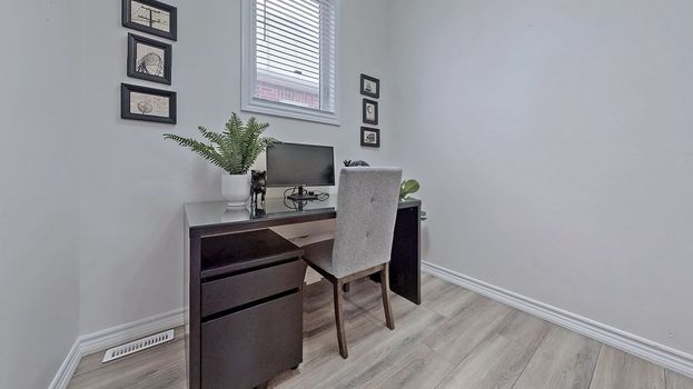 027TT49-kwn7yxztu0rbx2hc3