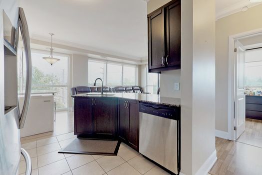 029TT66-l5iwod38eg4j0546jig