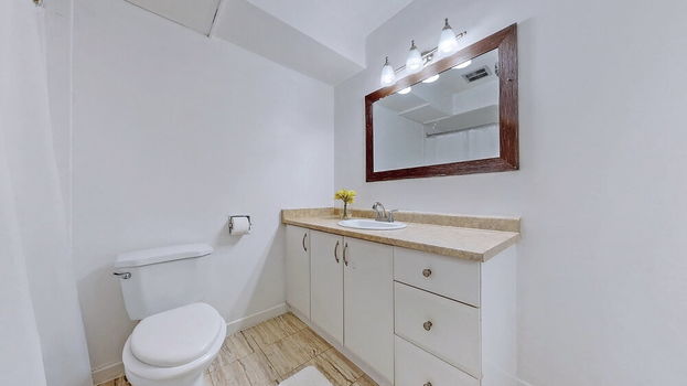 032TT46-ktwkfzv88j2fwp747qf