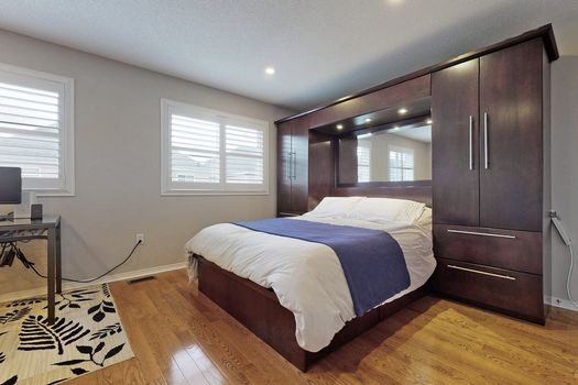 033TT060-l3nzdfa81z64uc5zv4l