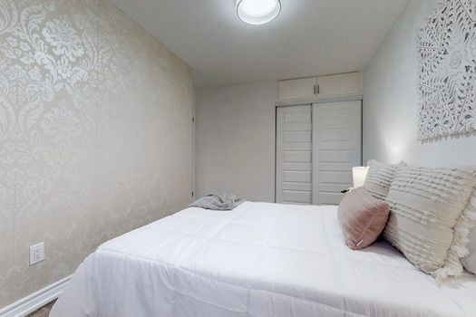 034TT050-l343hvq72zaua3d5o4g