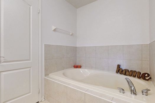 038TT060-l3nzdfbf0jgpszbprzik