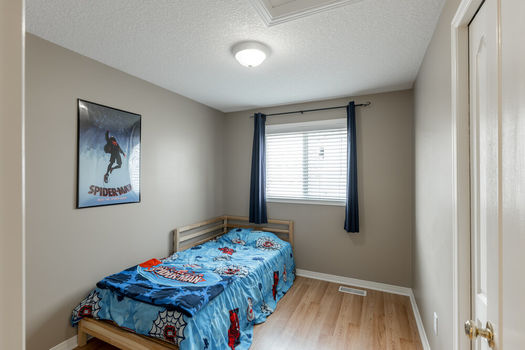 11-Bishop-Court-Orangeville-Web-MLS-18