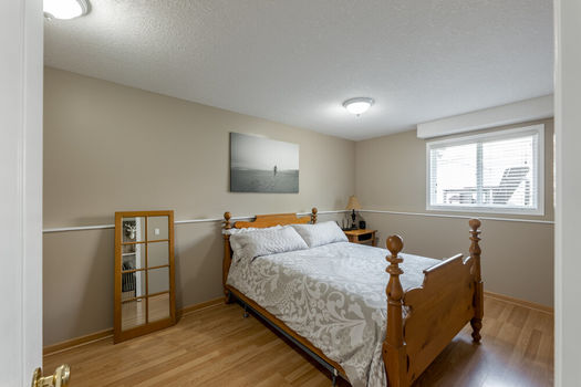 11-Bishop-Court-Orangeville-Web-MLS-24