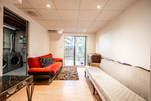 122+moregate+cres-10